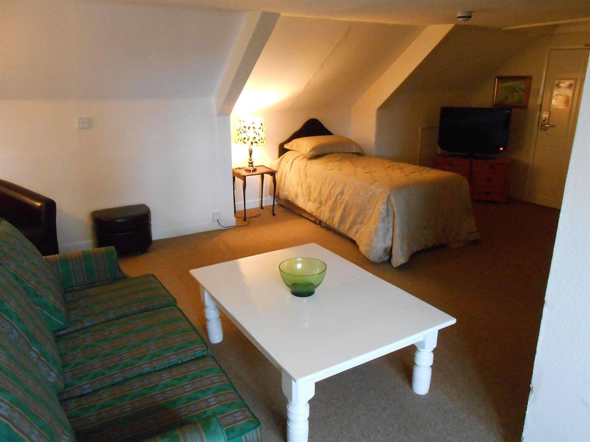 The Globe Inn Chagford Dış mekan fotoğraf